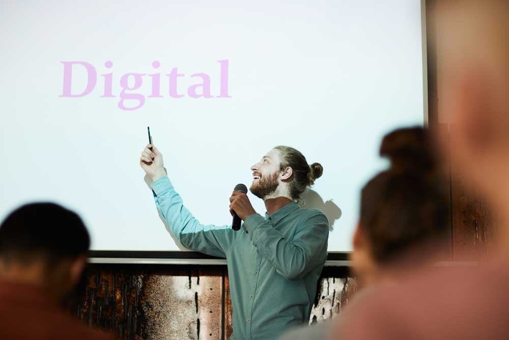 Retos para las empresas: nueva interacción con el cliente y digitalización de la gestión